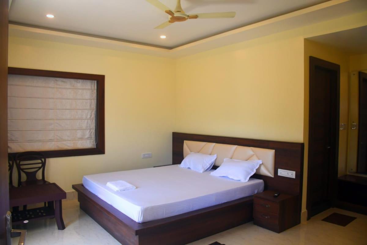 Prince Palace Jhargram Exterior foto